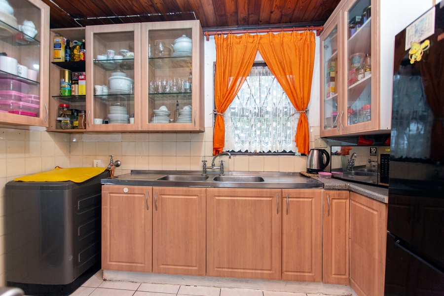 3 Bedroom Property for Sale in Bothasig Western Cape